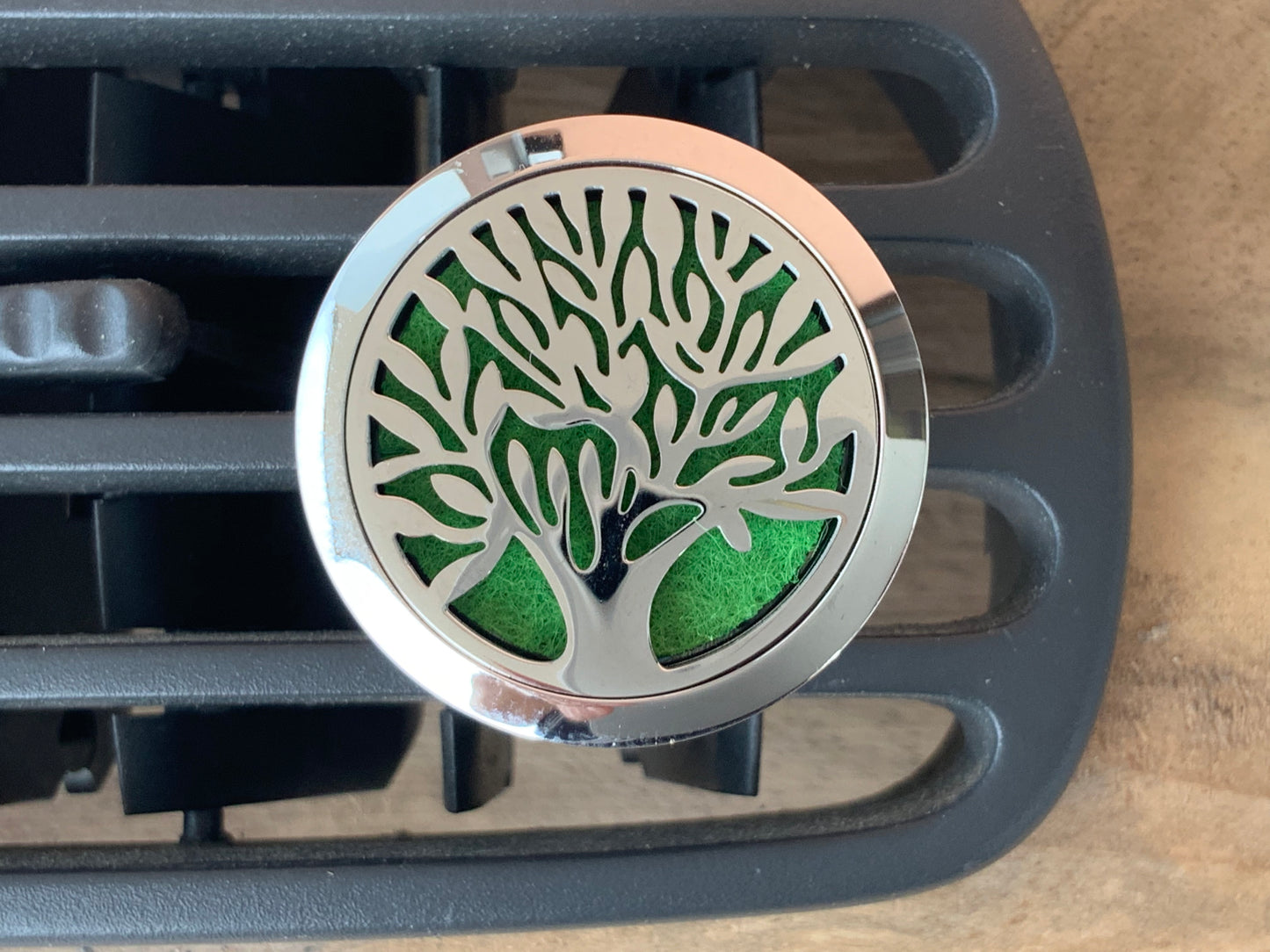 Duftstecker fürs Auto. -Lebensbaum